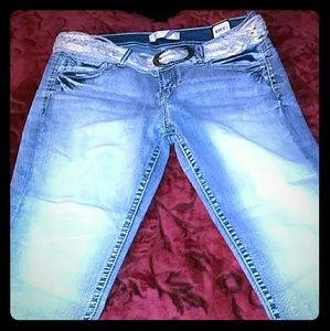 NWT Cute Capri jeans w/belt